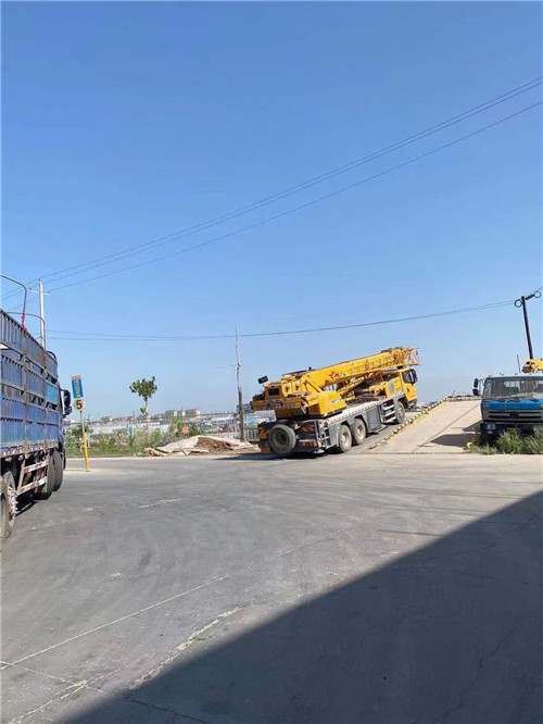 淄川区25吨吊车的租赁价格大概是多少？