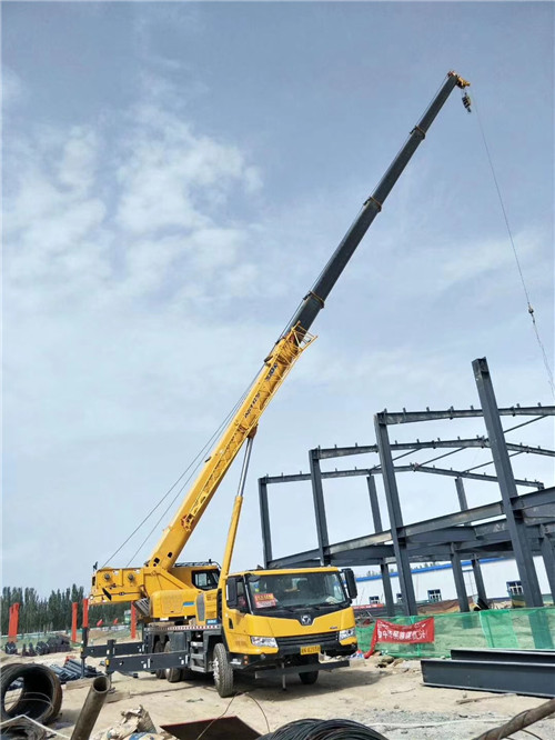 淄川区超高层建筑钢结构吊装案例